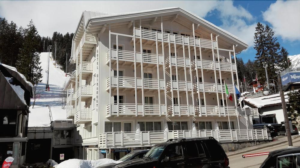 Hotel Miramonti Madonna Exteriér fotografie